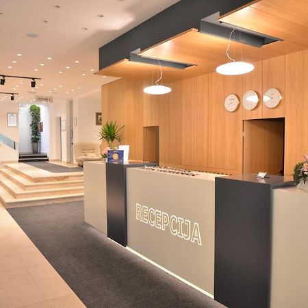 Hotel Pozega Luaran gambar