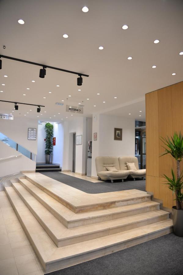 Hotel Pozega Luaran gambar