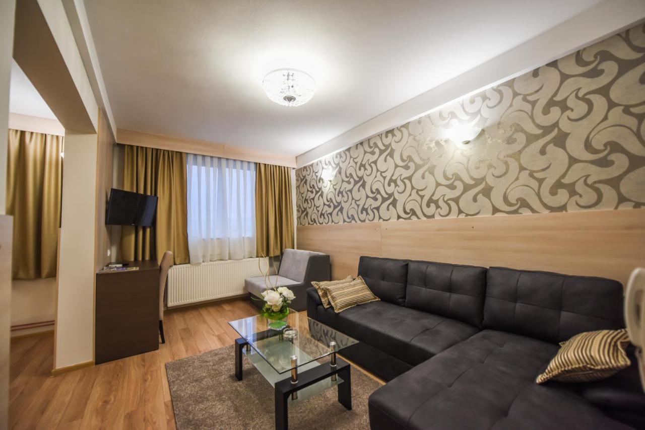 Hotel Pozega Luaran gambar