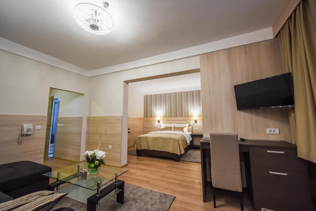 Hotel Pozega Luaran gambar