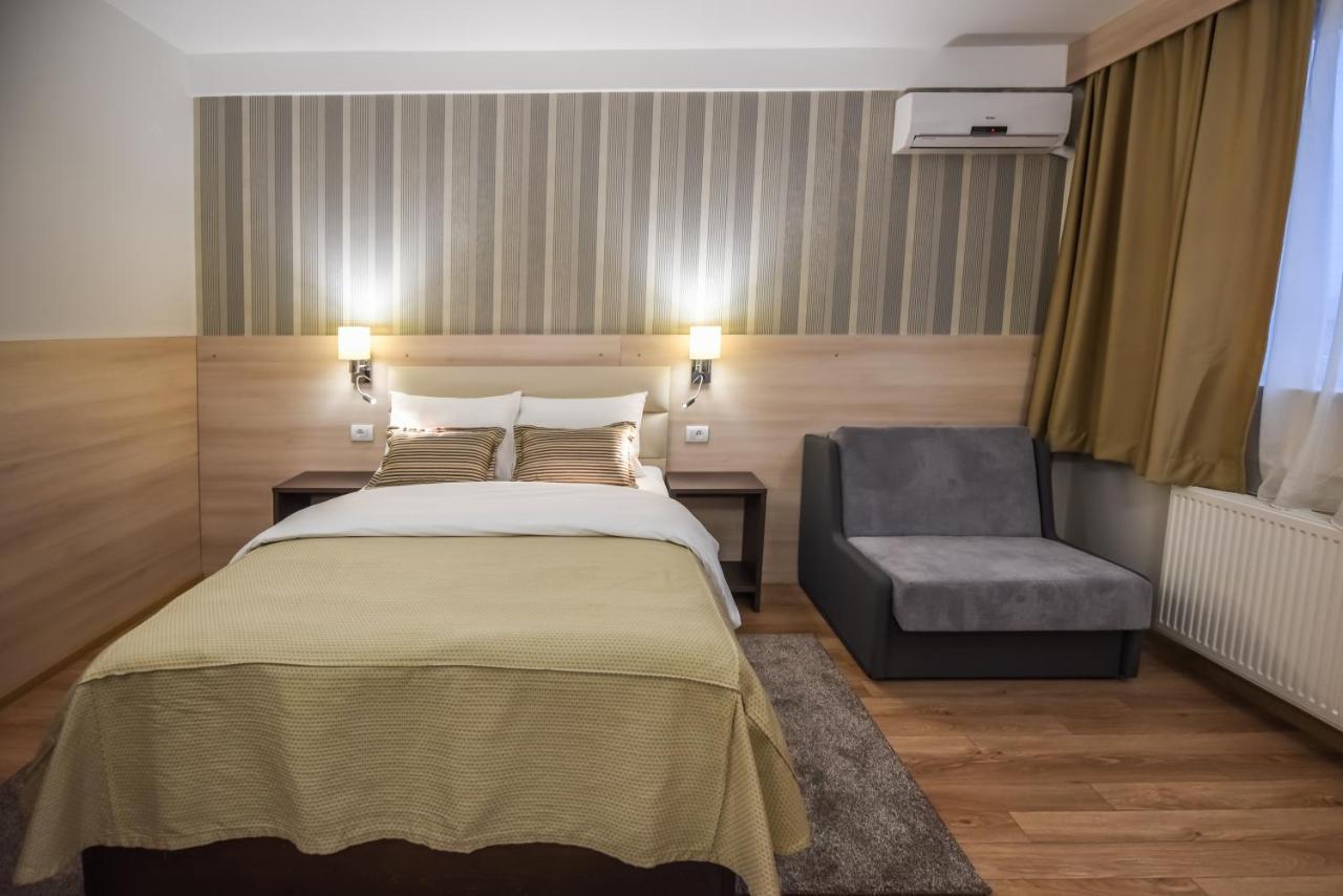 Hotel Pozega Luaran gambar