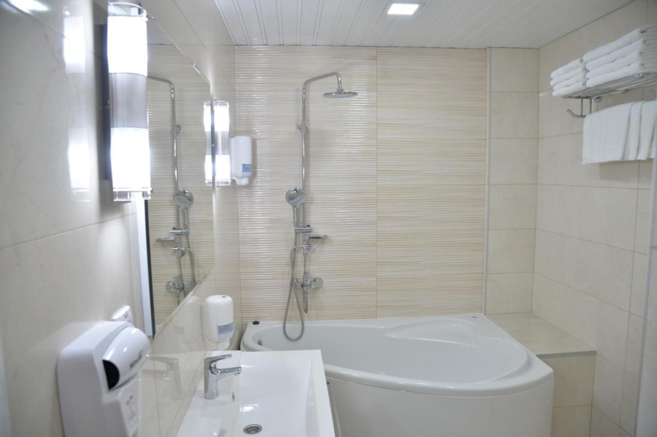 Hotel Pozega Luaran gambar