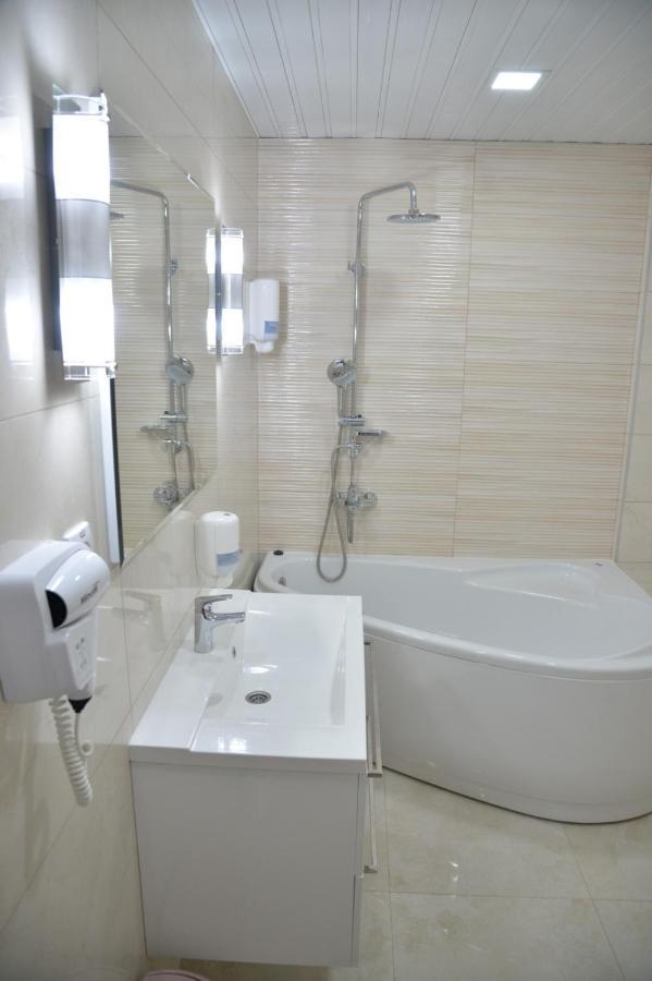 Hotel Pozega Luaran gambar