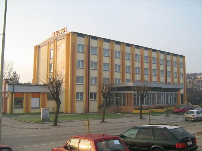 Hotel Pozega Luaran gambar