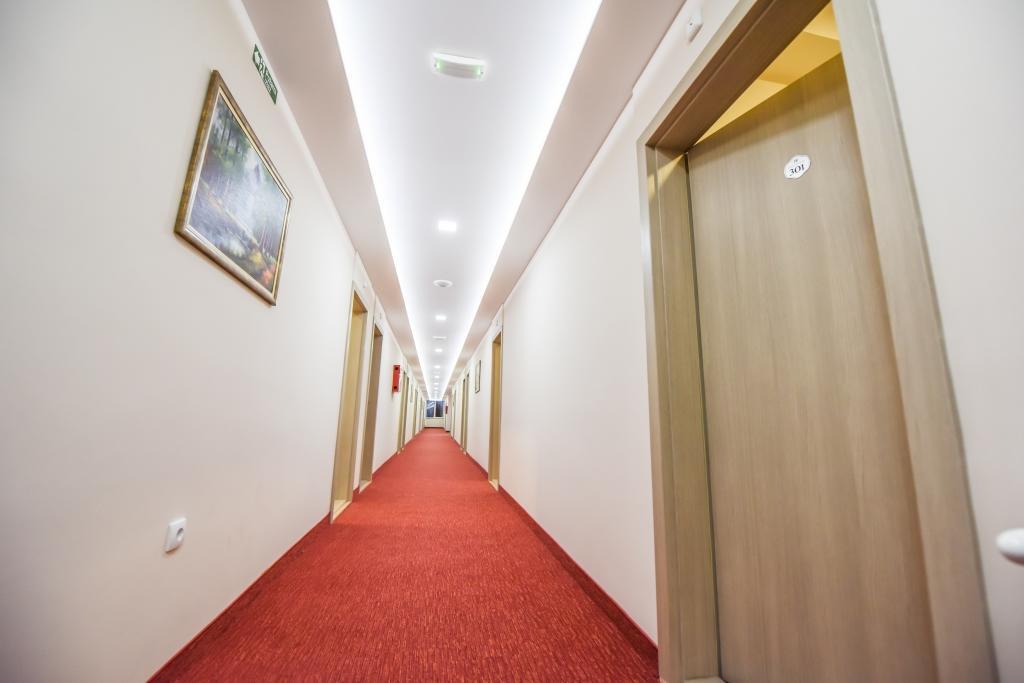 Hotel Pozega Luaran gambar