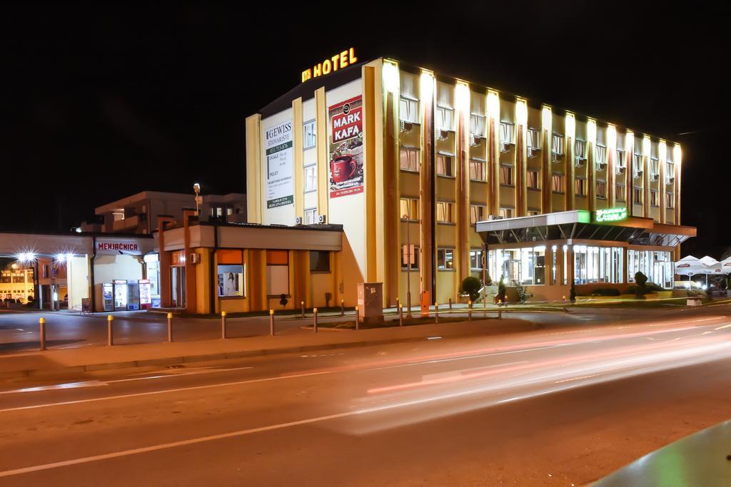 Hotel Pozega Luaran gambar